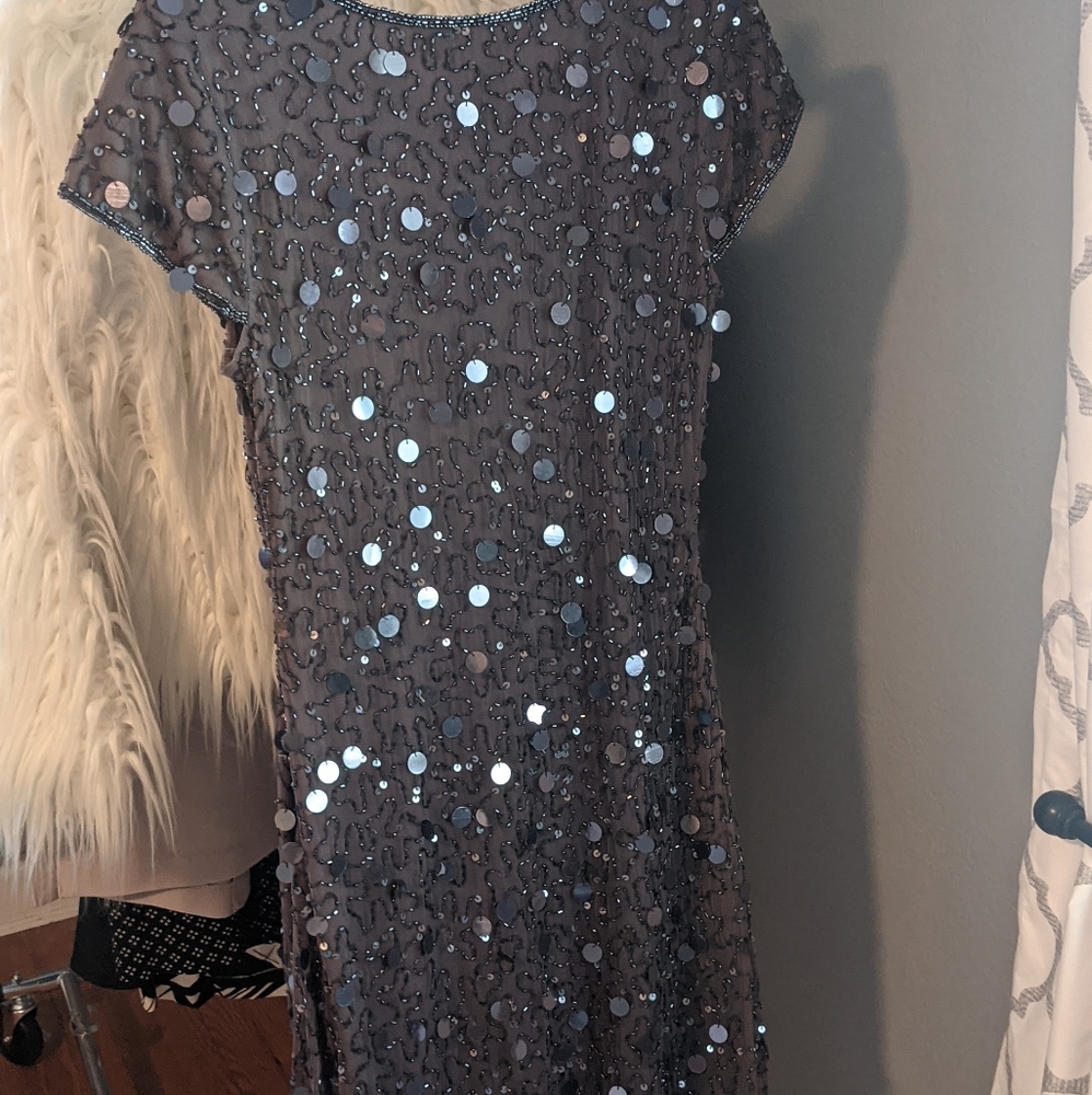 Dress - Picture 5 of 5